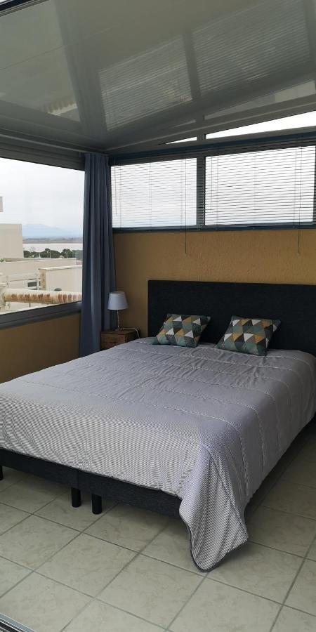 Apartment 20 M2 De Terrasse Face A La A En Roussillon *